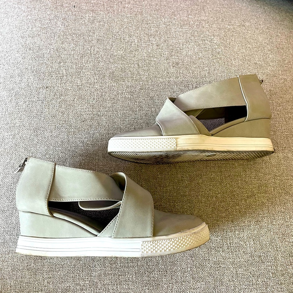 Sneaker Wedge Sandals
